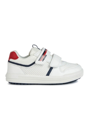 Pantofi sport de piele ecologică cu detalii perforate pentru băieți